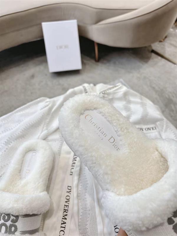 2025112818431954 220